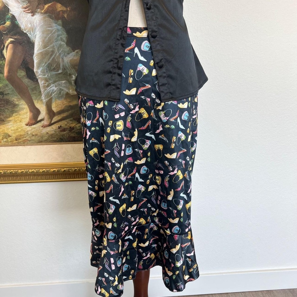 Y2K Flirty Feminine Midi Skirt • Vintage 2000s - Picture 2 of 6